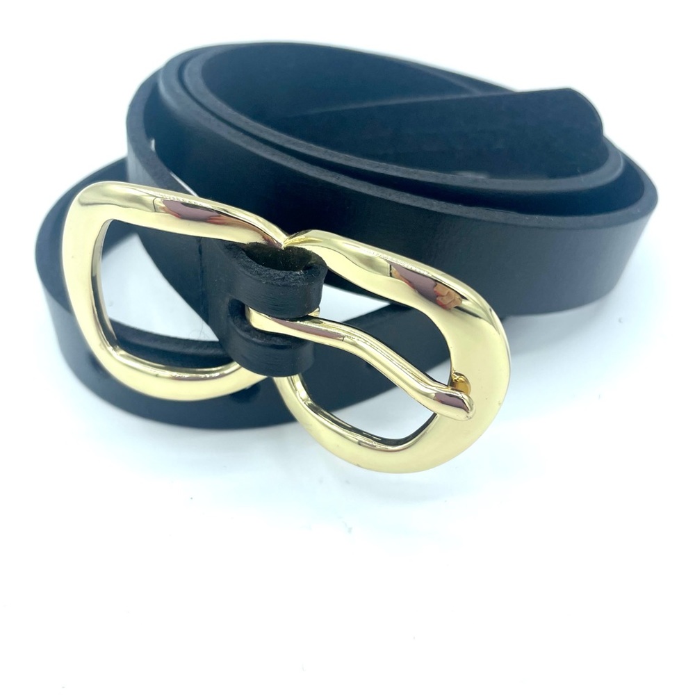 Lands End black leather medium width w/ gold #H38